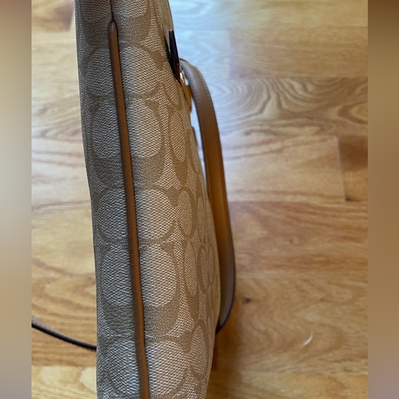 Coach Rowan File bag - light tan/cream signature canvas - Picture 11 of 12